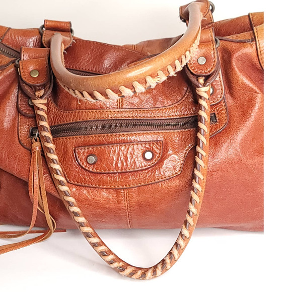 Balenciaga Weekender Classic Studs Leather - Picture 9 of 13